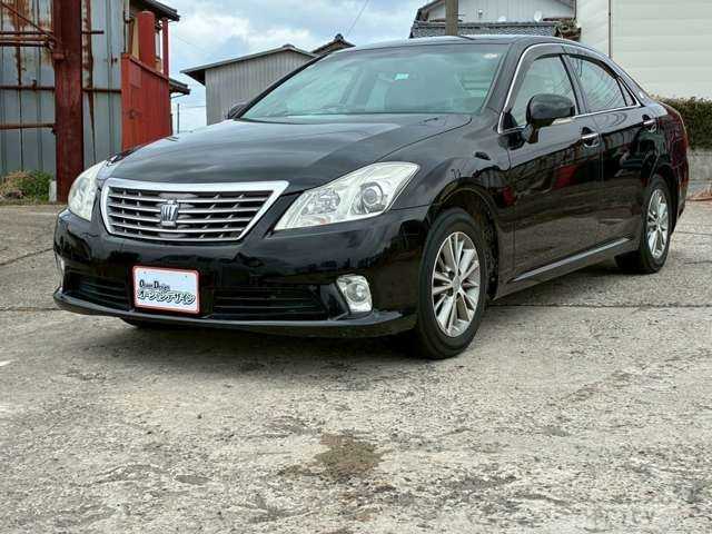 2012 Toyota Crown Royal Series