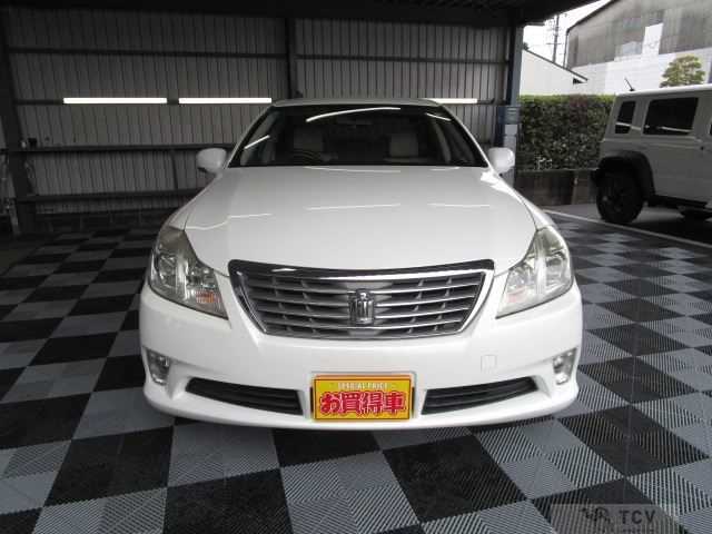 2012 Toyota Crown