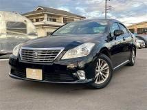 2011 Toyota Crown Royal Series