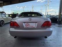 2005 Toyota Crown Royal Series