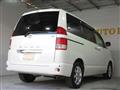 2005 Toyota Noah
