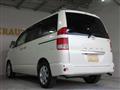 2005 Toyota Noah