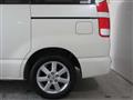 2005 Toyota Noah