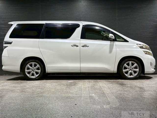 2010 Toyota Vellfire