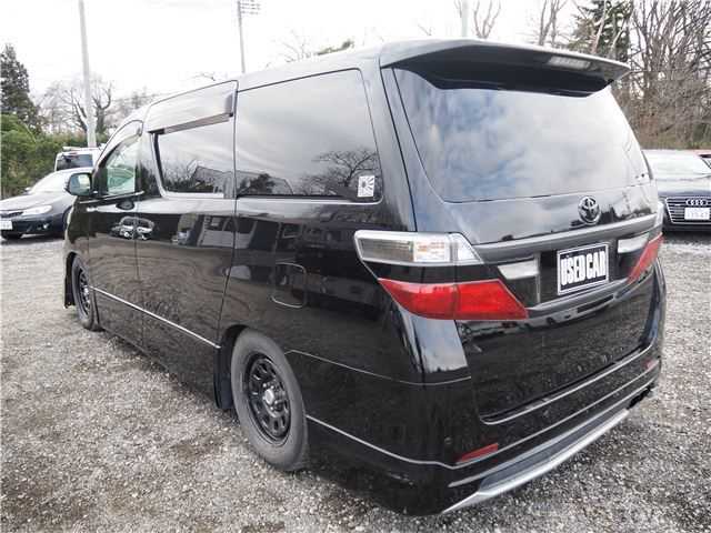 2013 Toyota Vellfire
