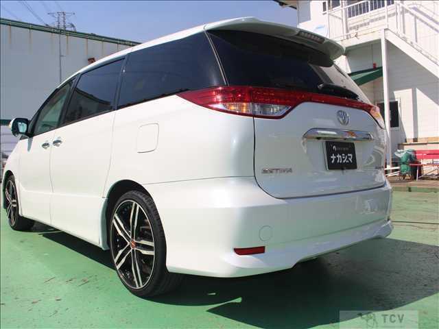 2011 Toyota Estima