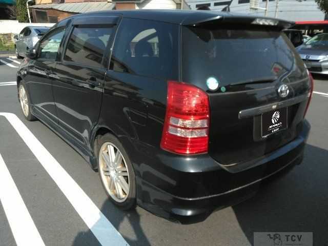 2005 Toyota Wish