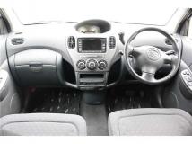 2004 Toyota Fun Cargo