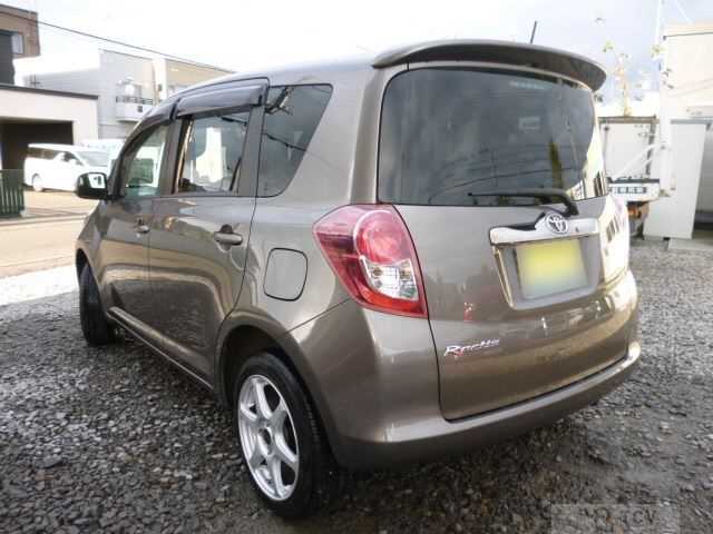 2008 Toyota Ractis