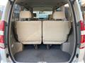 2005 Toyota Noah