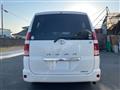2005 Toyota Noah