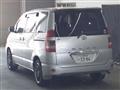 2004 Toyota Noah