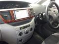 2004 Toyota Noah