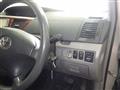 2004 Toyota Noah