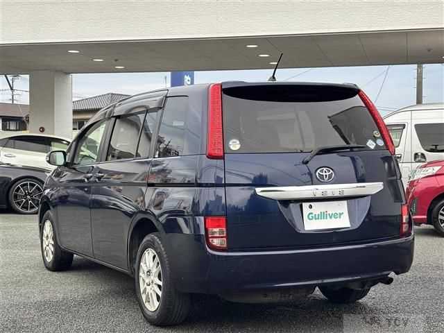 2009 Toyota Isis