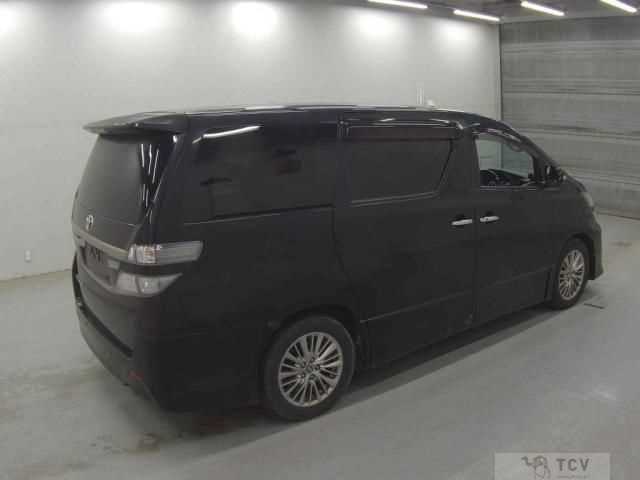 2013 Toyota Vellfire