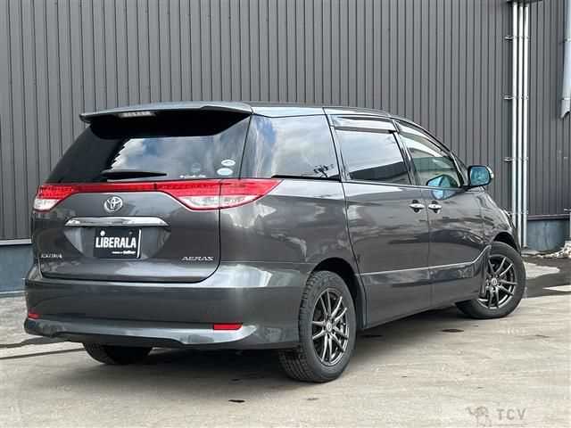 2010 Toyota Estima