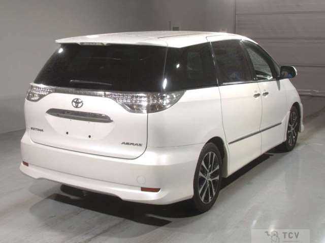 2013 Toyota Estima