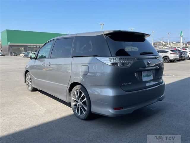 2013 Toyota Estima