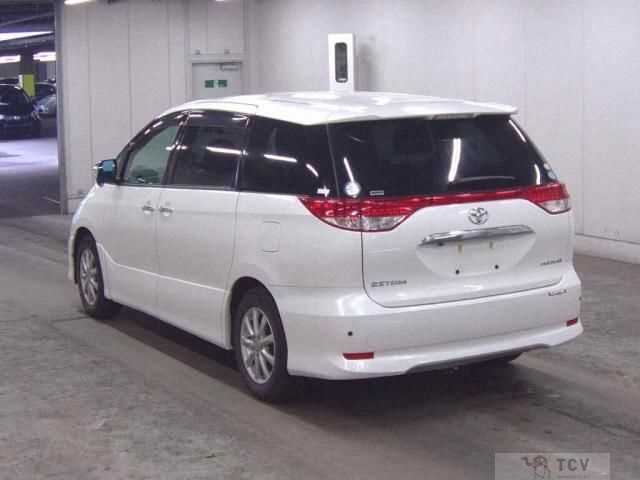 2011 Toyota Estima