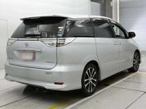 2013 Toyota Estima