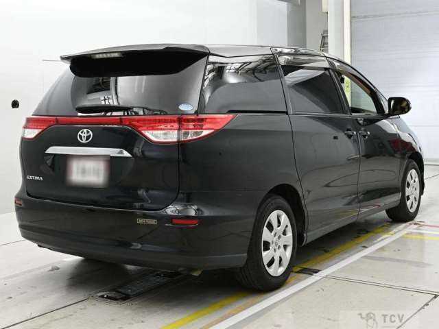 2013 Toyota Estima