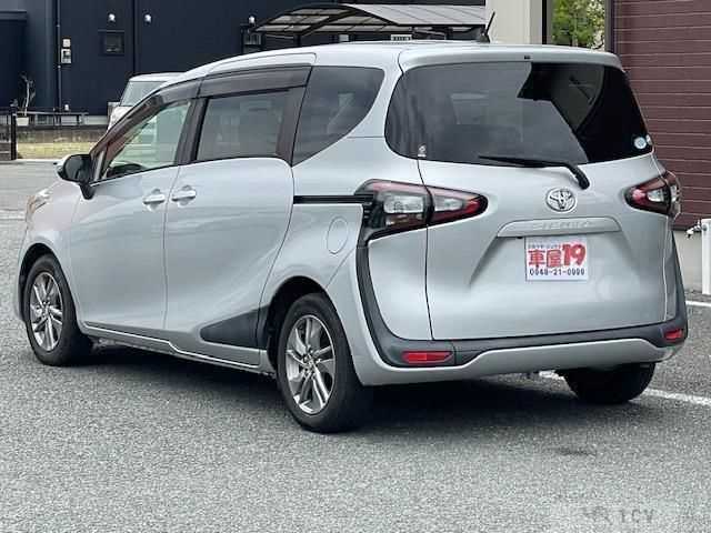 2016 Toyota Sienta