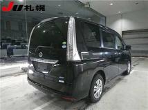 2015 Nissan Serena