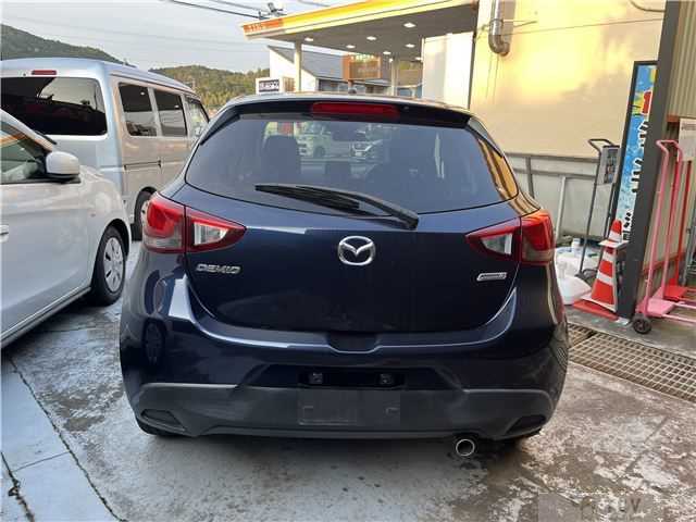 2015 Mazda Demio
