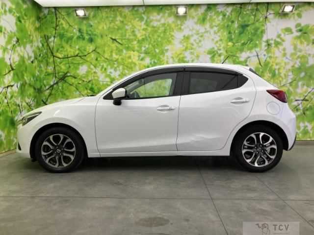 2015 Mazda Demio