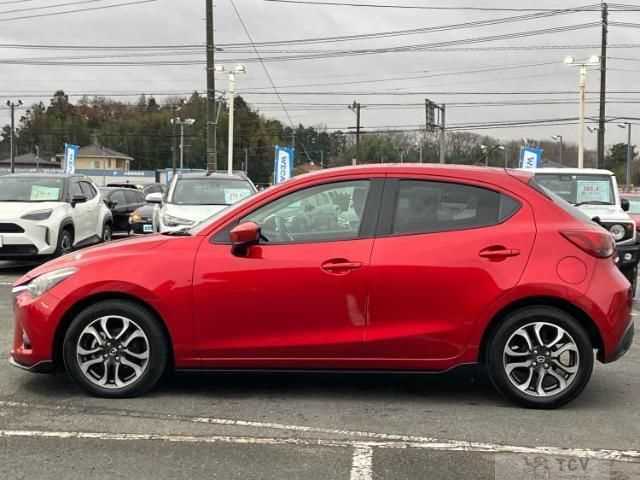 2015 Mazda Demio
