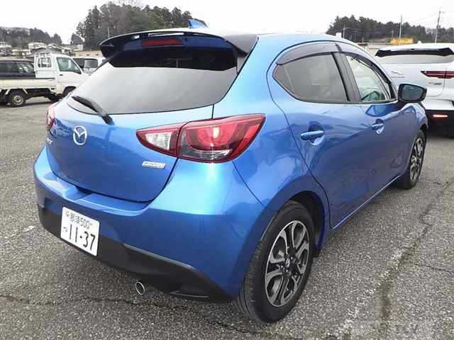 2015 Mazda Demio