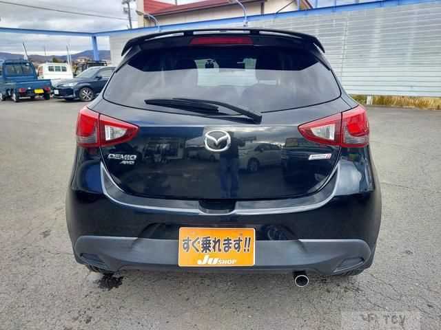 2015 Mazda Demio