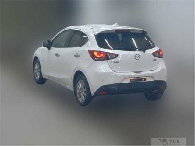 2015 Mazda Demio