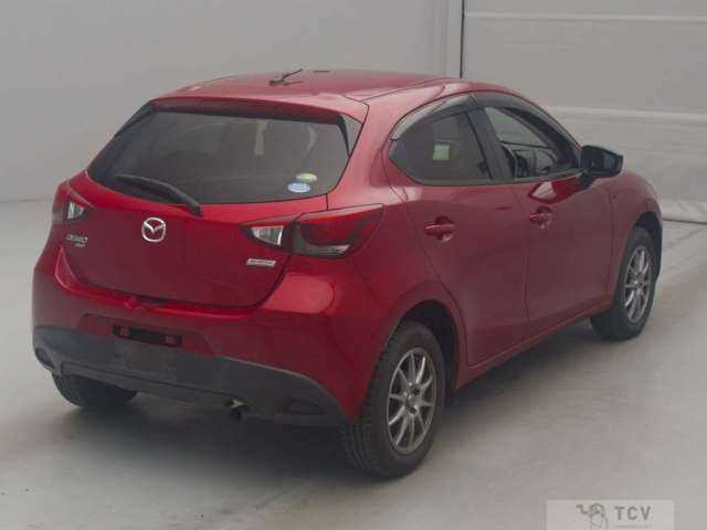 2016 Mazda Demio