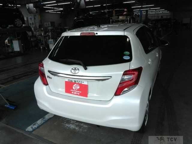 2015 Toyota Vitz