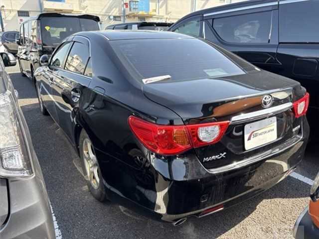2017 Toyota Mark X