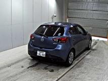2016 Mazda Demio