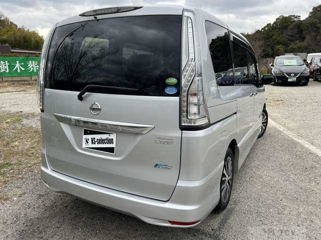 2015 Nissan Serena