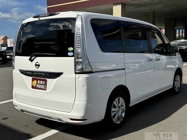2015 Nissan Serena