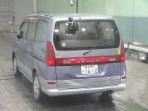 1999 Nissan Serena