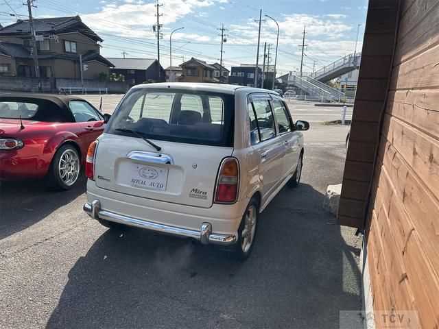 2000 Daihatsu Mira Gino1000