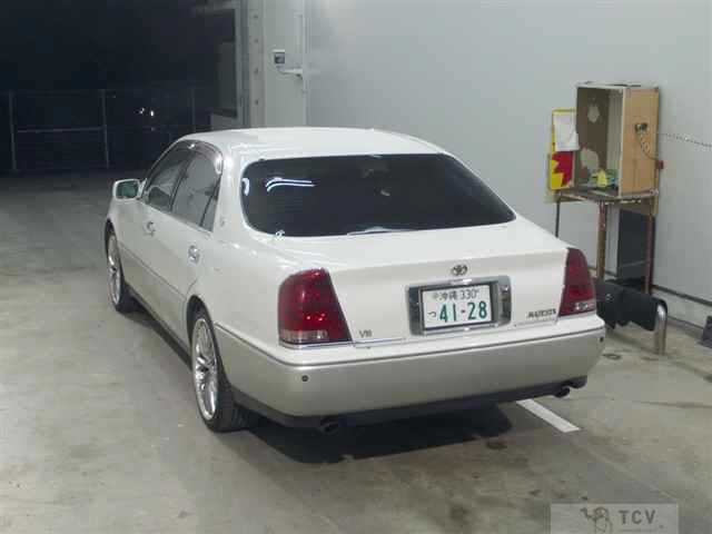 2000 Toyota Crown Majesta