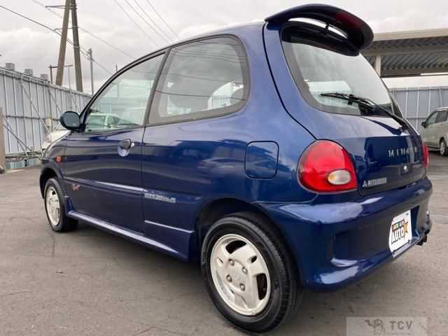 1997 Mitsubishi Minica