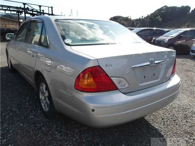 2000 Toyota Pronard