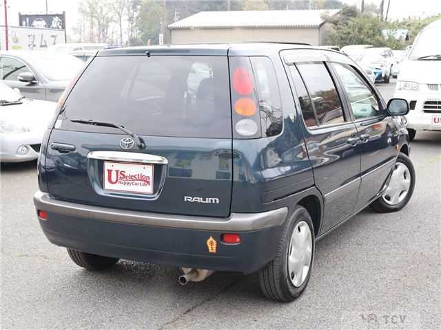 1999 Toyota Raum