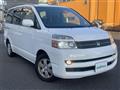 2006 Toyota Voxy