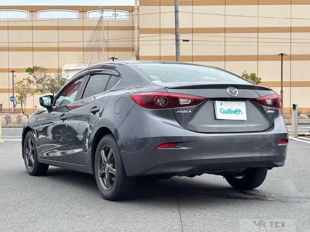 2013 Mazda Axela Hybrid