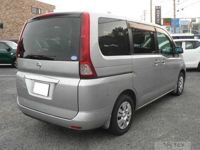 2010 Nissan Serena