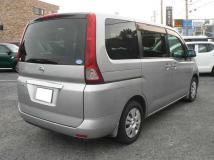 2010 Nissan Serena